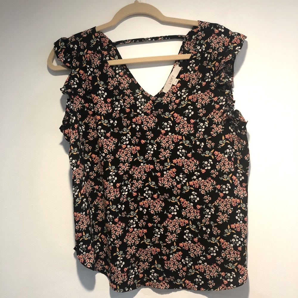 ‼️Loft Floral Blouse With Ruffle Sleeves
